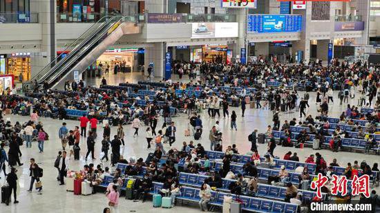 重庆“五一”交通数据出炉 日均发送长途旅客91.69万人次