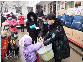 把爱带回家 温暖伴成长——郑州市各级妇联组织积极开展寒假儿童...