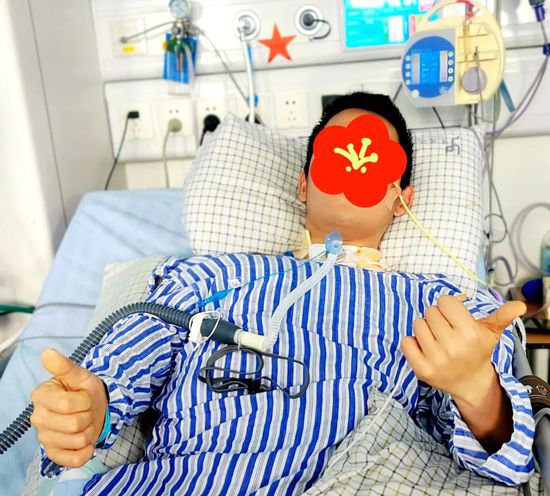 东部战区总医院全力救治年轻战友的生命