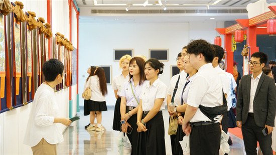 “一眼千年——<em>唐卡</em>绘画中的一带一路诸国风貌”展览在曼谷举办