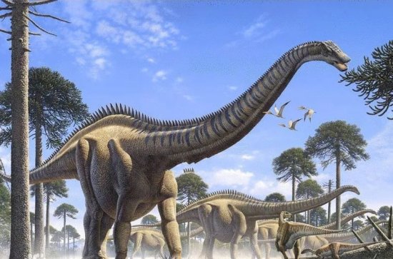 史上最长<em>恐龙</em>：超龙化石重组“长度达42米”，超过4辆消防车
