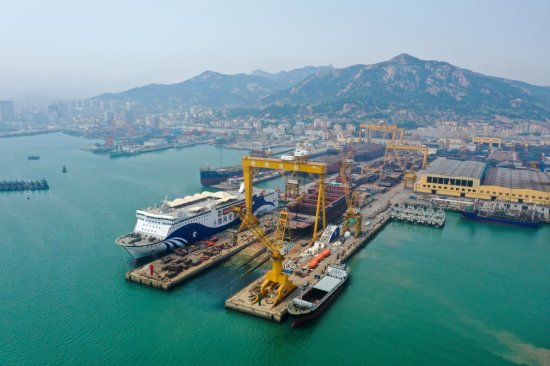 <em>每日一</em>词∣中国造船业 China's shipbuilding sector