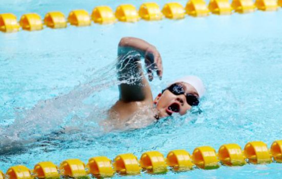 乘风破浪“泳”争先 --2023年江西省青少年游泳锦标赛在湖口圆满...