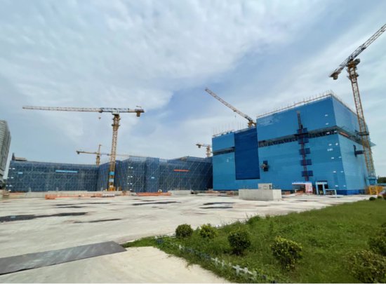 南京鼓楼医院江北院区二期项目主体结构封顶