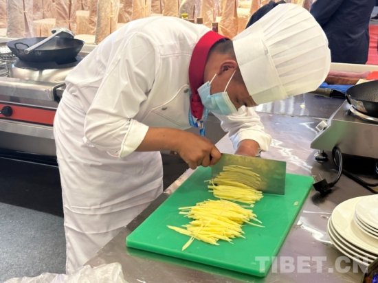 西藏中职<em>学校</em>中式烹饪技能大赛在山南举行
