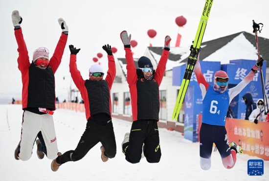 全冬会越野滑雪公开组女子4×5公里<em>接力赛</em>况