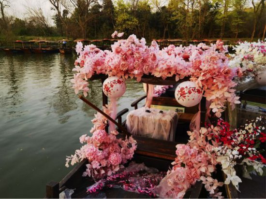 西溪开往春天的<em>梅花</em>船，才是藏着杭州真正美景的地方！