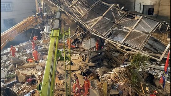 苏州坍塌酒店<em>装修期间</em>仍在营业，现场已救出14名被困者