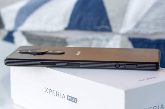 这个相机<em>能打电话</em>：索尼Xperia Pro-I发布，售价10999元起