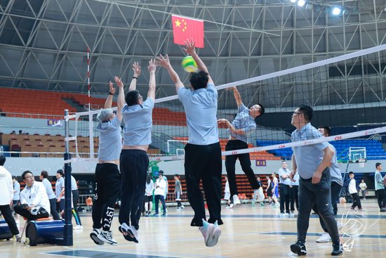 中国职工气排球指导员培训班结业