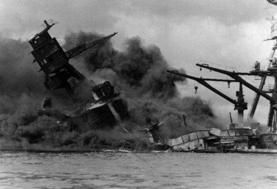 日本当年为什么执意要去偷袭美国的珍珠港？