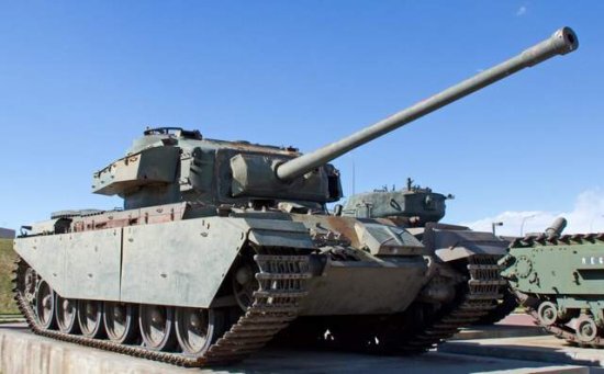 鳄鱼重型<em>装甲</em>步兵战车，在百夫长坦克基础上升级，<em>能</em>衍生变形车