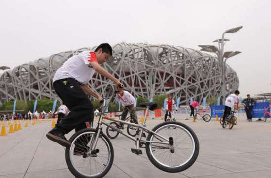 北京市青少年<em>体育</em>健身大会正式启动