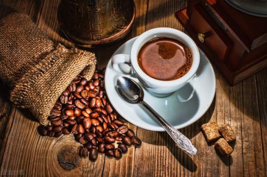 生活就像一杯咖啡，细细品味才知道其中的味道