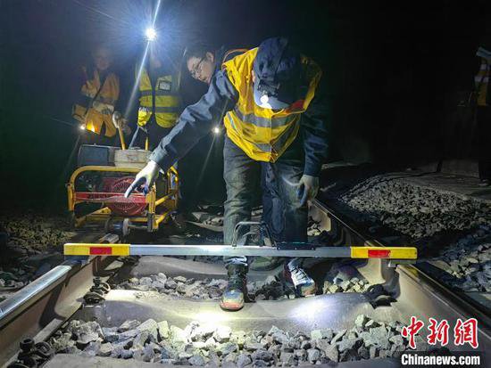 兰青铁路青海段线路集中修施工全面启动