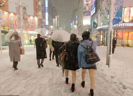 日本的冬天最低零下30度，却是全国没有暖气，他们<em>是咋样</em>过冬的...