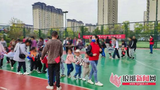 沂南县儿童康复中心举办“情满中华 欢度国庆”社会融合活动