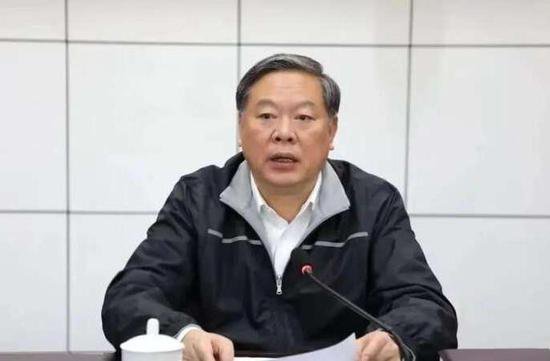 广西壮族自治区人大常委会原副主任张秀隆被查，今年落马中管...