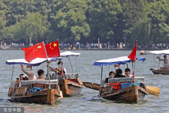 浙江国庆假期接待游客3292万人次，恢复至3年前的97％
