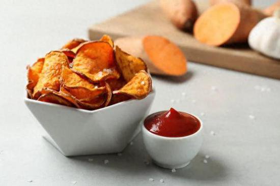 “吃烤红薯能<em>减肥</em>”“烤红薯致癌”，到底哪个是真的？