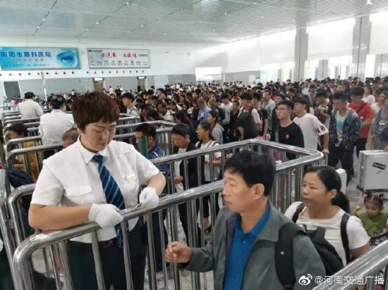 郑州铁路今日预计发送旅客51.7万人 中短途客流较大
