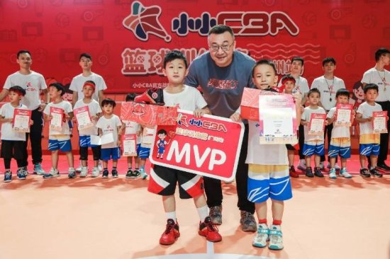 “小小CBA”<em>篮球训练营</em>广州开赛，4位MVP进入全国总决赛