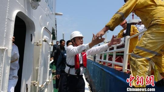 <em>汕头附近</em>海域一货船遇险 船上11人获救