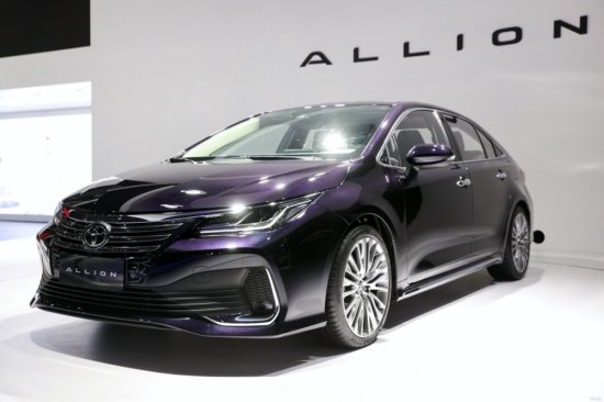 定位高于卡罗拉的全新车型，一汽丰田傲澜广州车展正式发布
