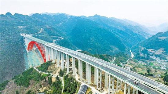 虹桥飞跨向未来 仁遵高速公路正式开通试运行