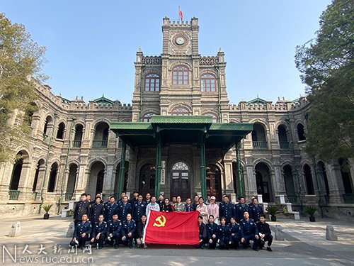 保卫处（部）党支部赴中国人民大学老校区开展集体参观学习