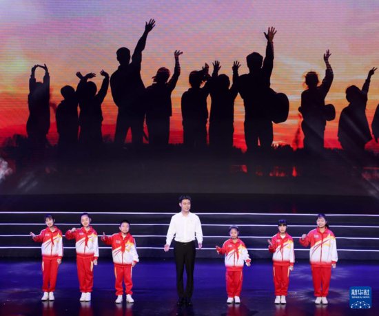 第28届中国青年五四奖章颁奖暨百场宣讲启动仪式在京举行