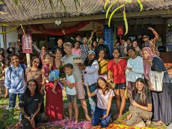 <em>如何</em>在巴厘岛建一所自然学校