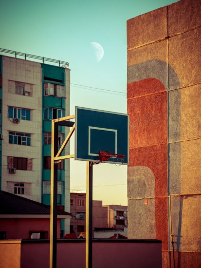 老小区<em>房屋</em>建筑篮球架摄影<em>图片</em>