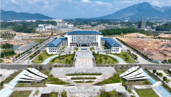 苍梧县召开行政区划调整10周年总结大会