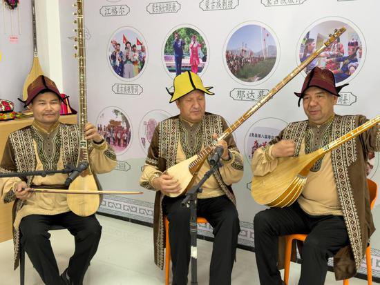 <em>巴音</em>郭楞蒙古自治州旅游发展大会开幕