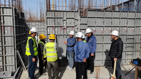“铝合金<em>模板</em>”首次在八师石河子市建筑工地启用 新工艺节能环保