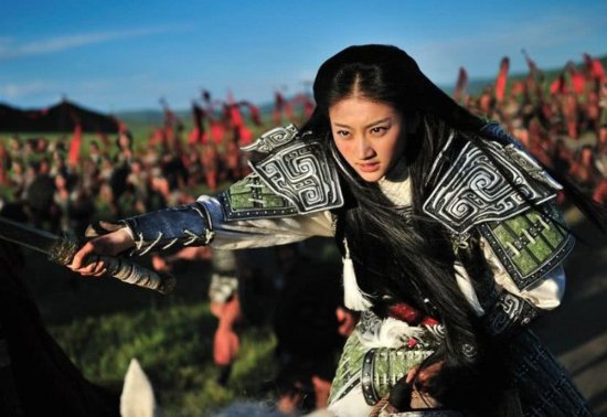 中国古代第一位女将军，拥有美貌还屡建奇功，不是花<em>木兰</em>而是她
