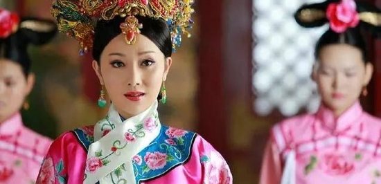 清朝第一位贵妃，离世后皇帝亲自送葬，康熙为其写诗悼念