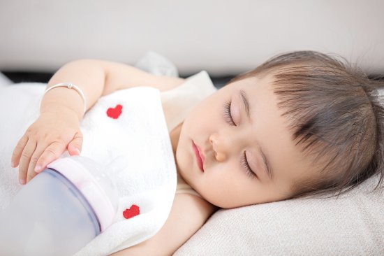 陪宝宝读<em>睡前故事</em>，睡眠好，长得高，还能培养孩子的好习惯