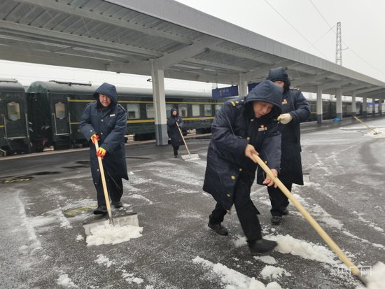 以雪为令 迎雪而行 国铁集团郑州局全力保障运输畅通