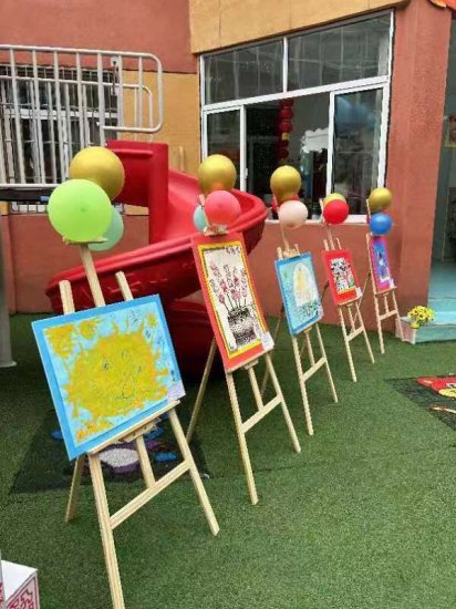 安庆·茨木手拉手少儿书画展在市<em>政府机关</em>幼儿园举行