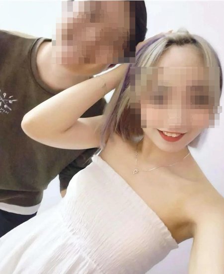 粉丝8刀捅死华裔歌手后搬尸回家 警方披露杀人动机