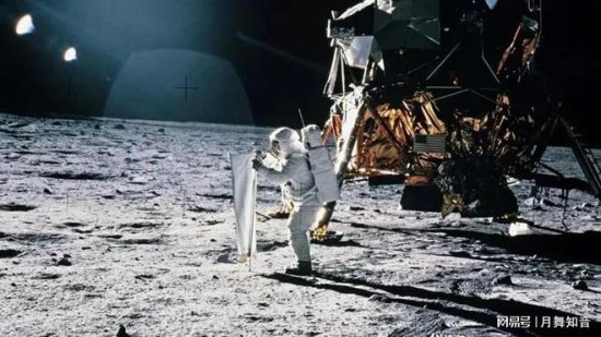 阿波罗11号<em>未解之谜</em>，美国飞船竟从没有登上<em>月球</em>