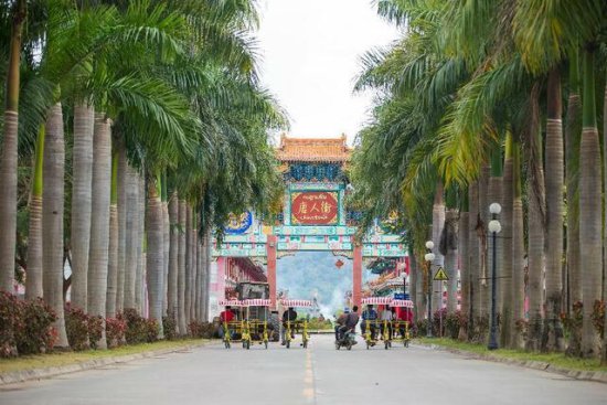 <em>老挝金三角</em>经济特区：打造集观光休闲度假为一体的旅游之都