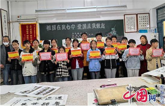 兴化市永丰镇组织开展“我们的中国梦”文化进万家活动