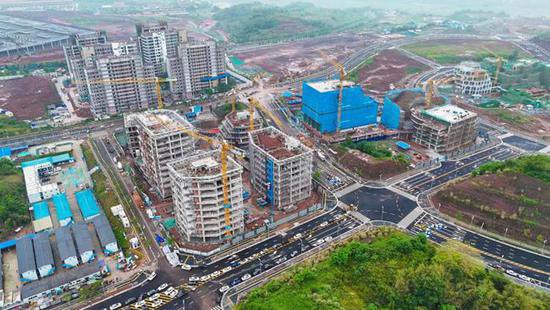<em>重庆</em>设计公园创新基地封顶 预计明年建成投用