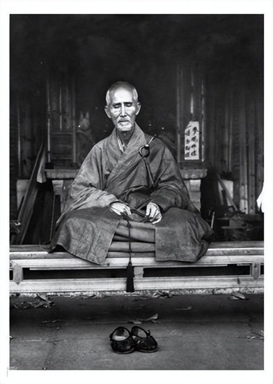 他被誉为中国第一高僧，活到120岁，临终留下一字，至今无人...