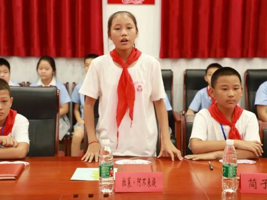 沧州市实验小学开展“民族团结一家亲 沧轮儿童心连心”联谊活动