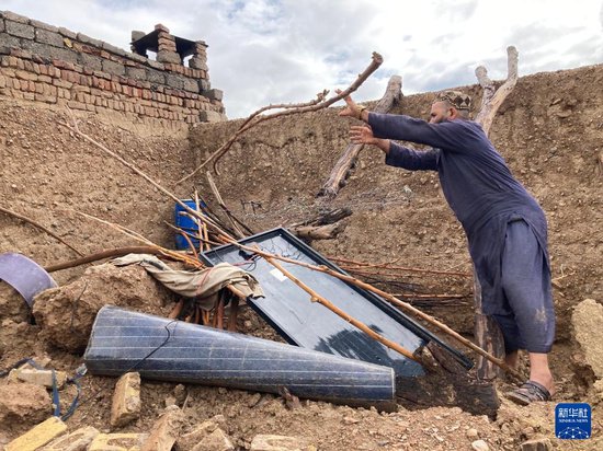 阿富汗暴雨洪灾已致70人丧生