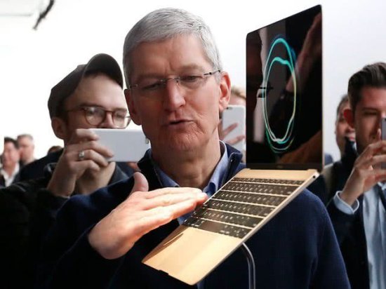 别骂我<em>不更新了</em>！你们要的视网膜MacBookAir来了，谁要买？